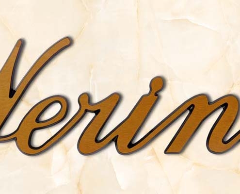 articolo-33-nerina-scritta-in-bronzo